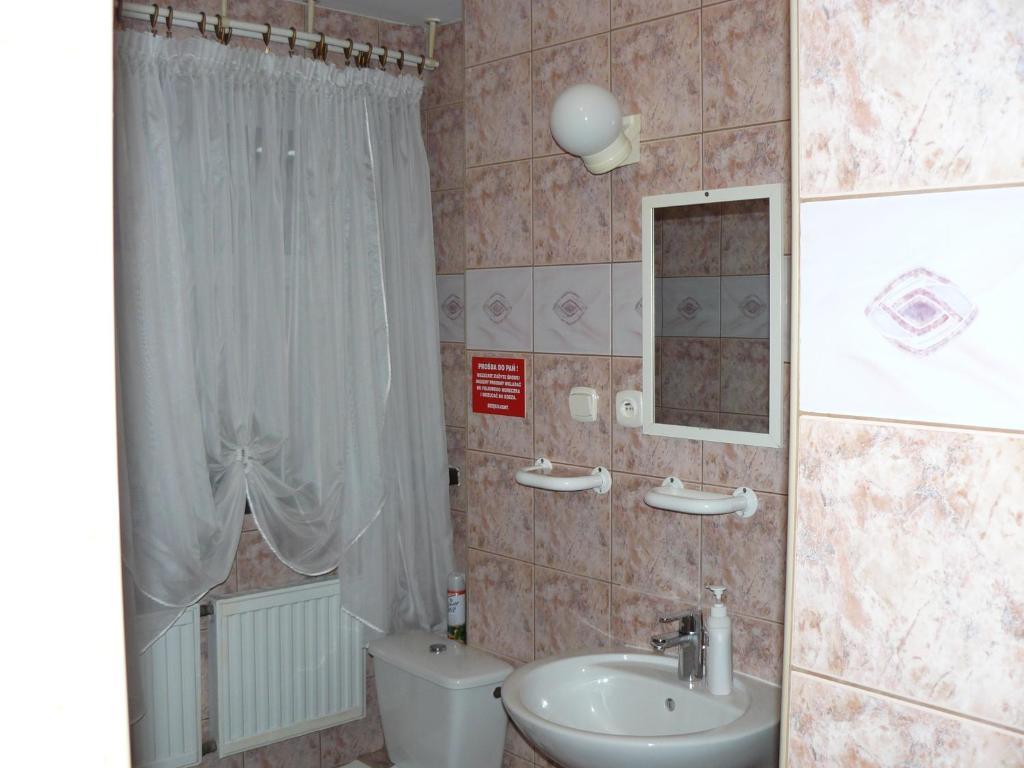 Piaseczno Willa Staropolska Bilik gambar